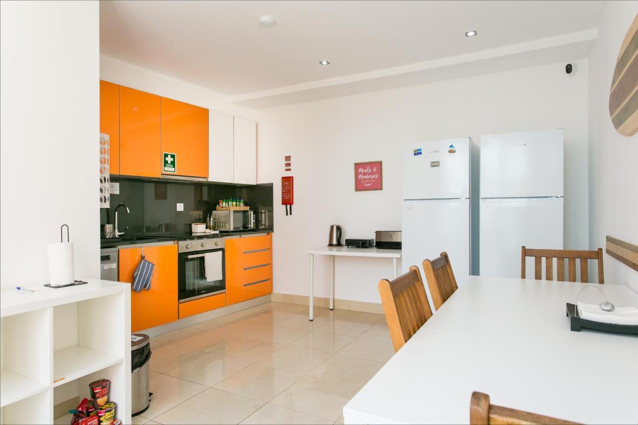 Casa Amarela Guesthouse Albufeira Esterno foto