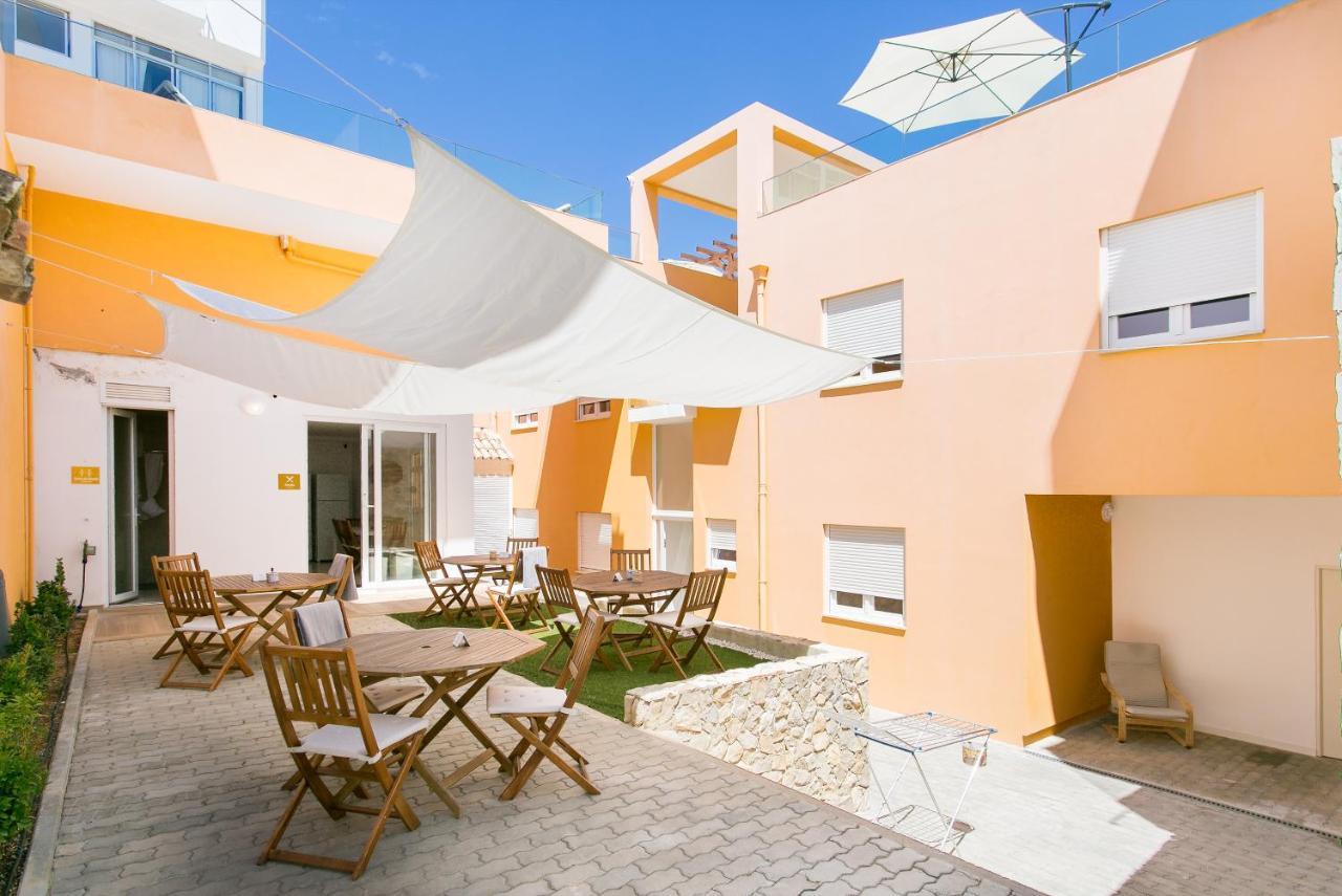 Casa Amarela Guesthouse Albufeira Esterno foto